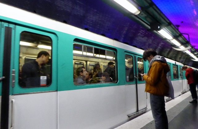 Paris 127 640x417