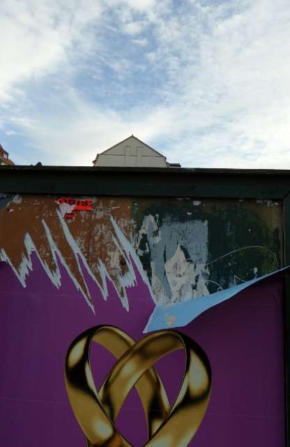 DRESDEN 476 416x640
