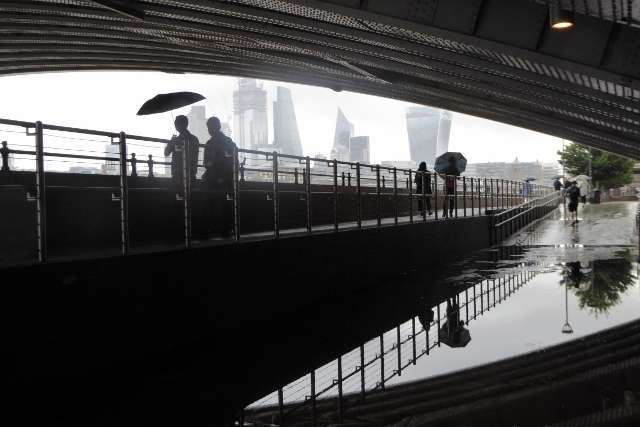 London 277 640x427