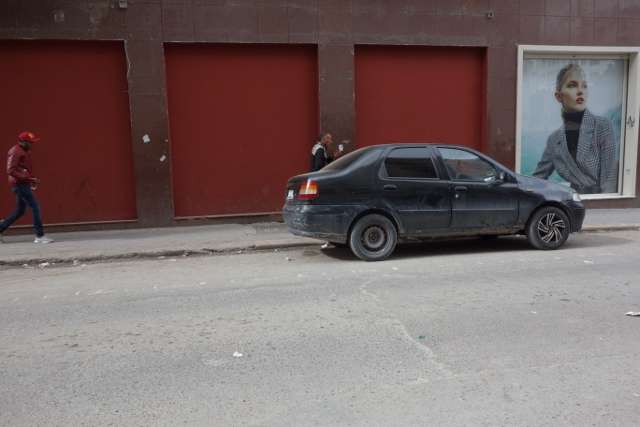 TUNIS s 175 640x427