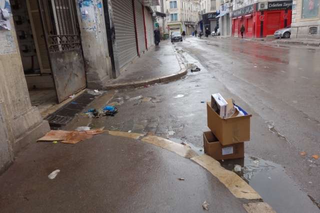 TUNIS s 252 640x427